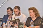 Οι «Μαύροι Πίνακες», η σειρά-φαινόμενο της χρονιάς, έγιναν βιβλίο !